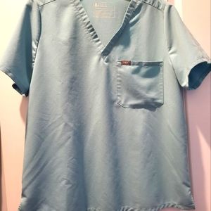 FIGS Women’s scrub set, size XL, excellent used condition in beautiful Sea Glass